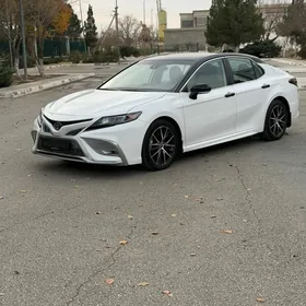 Toyota Camry 2023