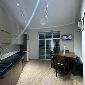 gurtly satlyk 2 komnat jay