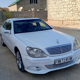 Mercedes-Benz S-Class 2000