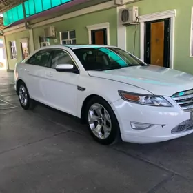 Ford Taurus 2009