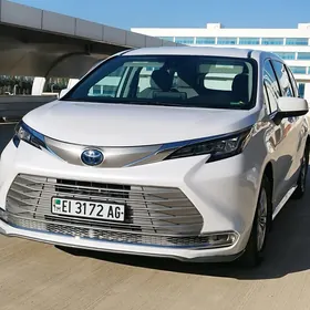 Toyota Sienna 2021