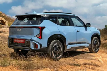 Kia baha bäsdeşligi sebäpli Hytaýda öz awtoulaglarynyň bahasyny arzanlatdy