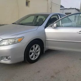 Toyota Camry 2011