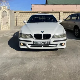 BMW E39 2001