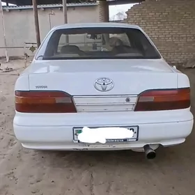 Toyota Camry 1991