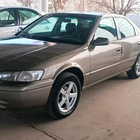 Toyota Camry 1998