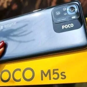 poco m5s