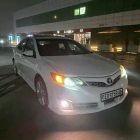 Toyota Camry 2013