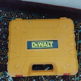 Dewalt шруповёрт