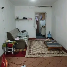 Гостинка 1мкр 2эт