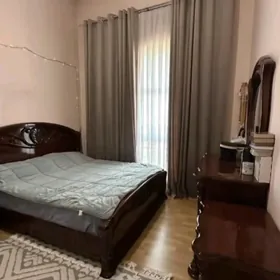 КРОВАТЬ,ТРЮМО 2000 МАНАТ