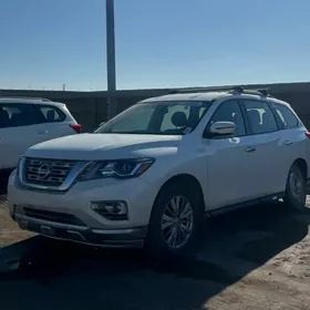 Nissan Pathfinder 2020