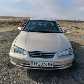 Toyota Camry 2000