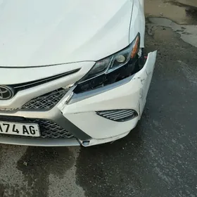 bamper SE camry 18 19