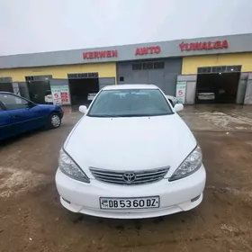 Toyota Camry 2005