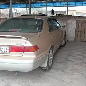 Toyota Camry 2001