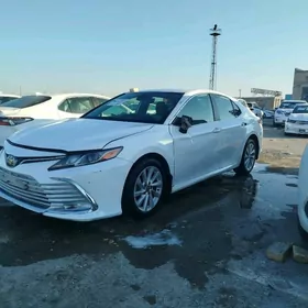 Toyota Camry 2022