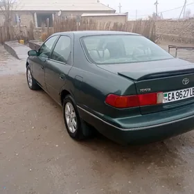 Toyota Camry 1999