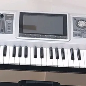 Roland Fantom G6