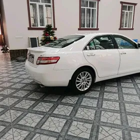 Toyota Camry 2010