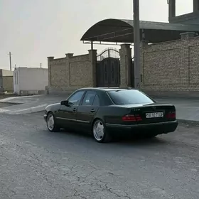 Mercedes-Benz E430 1998