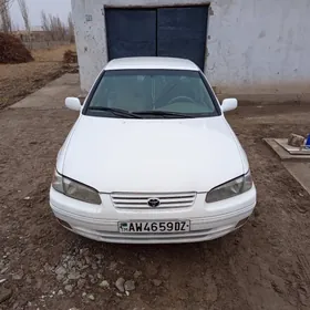 Toyota Camry 1997