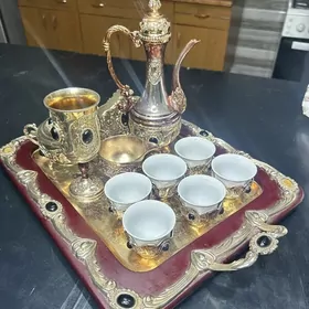 Набор старинной посуды