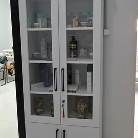 витрина шкаф