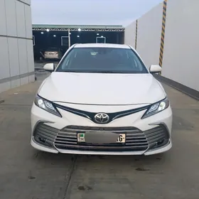 Toyota Camry 2020