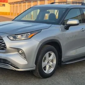 Toyota Highlander 2020