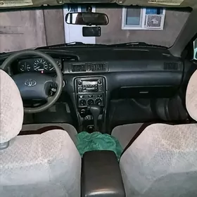 Toyota Camry 2001