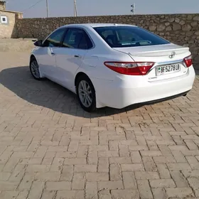 Toyota Camry 2017