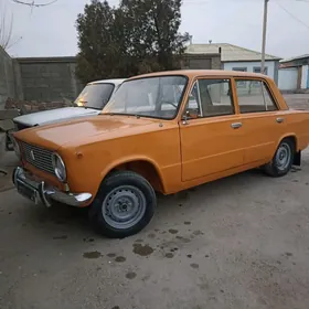Lada 2104 1986