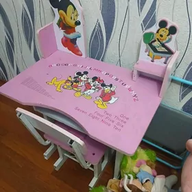 Детский столик