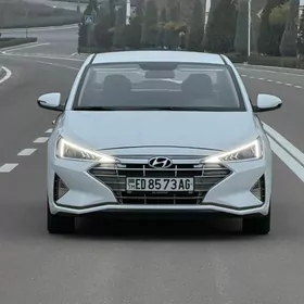Hyundai Elantra 2019