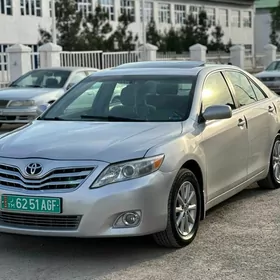 Toyota Camry 2010