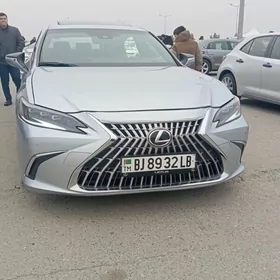 Lexus ES 350 2022