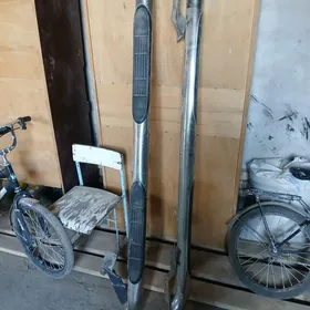 leksus ayak guyulyany