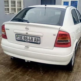 Opel Astra 2003