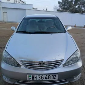 Toyota Camry 2004