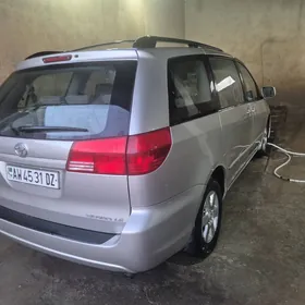 Toyota Sienna 2004