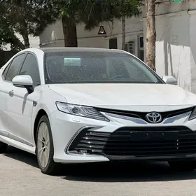 Toyota Camry 2024