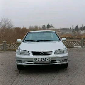 Toyota Camry 2000