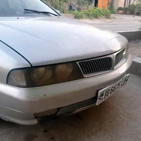 Mitsubishi Diamante 1995