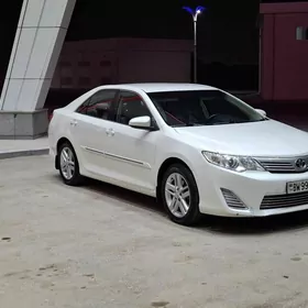 Toyota Camry 2013