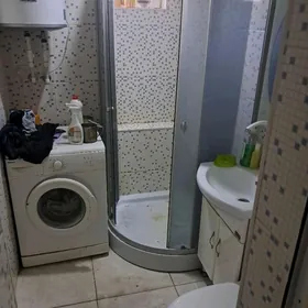 SVOBODA 30 MKR 3 KOMNAT