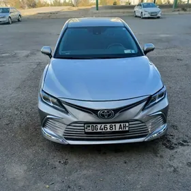Toyota Camry 2020