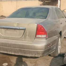 Mitsubishi Diamante 2003