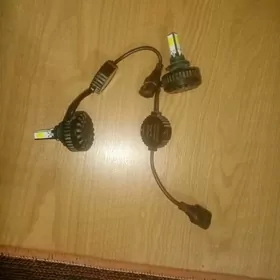 let güýcli ýanýar