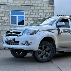 Toyota Hilux 2012